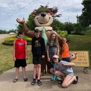 Meet your Posher, Kim